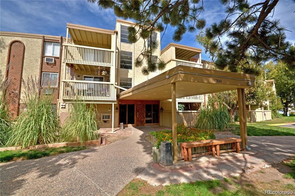 1300 S Parker Rd #399D, Denver, CO 80231