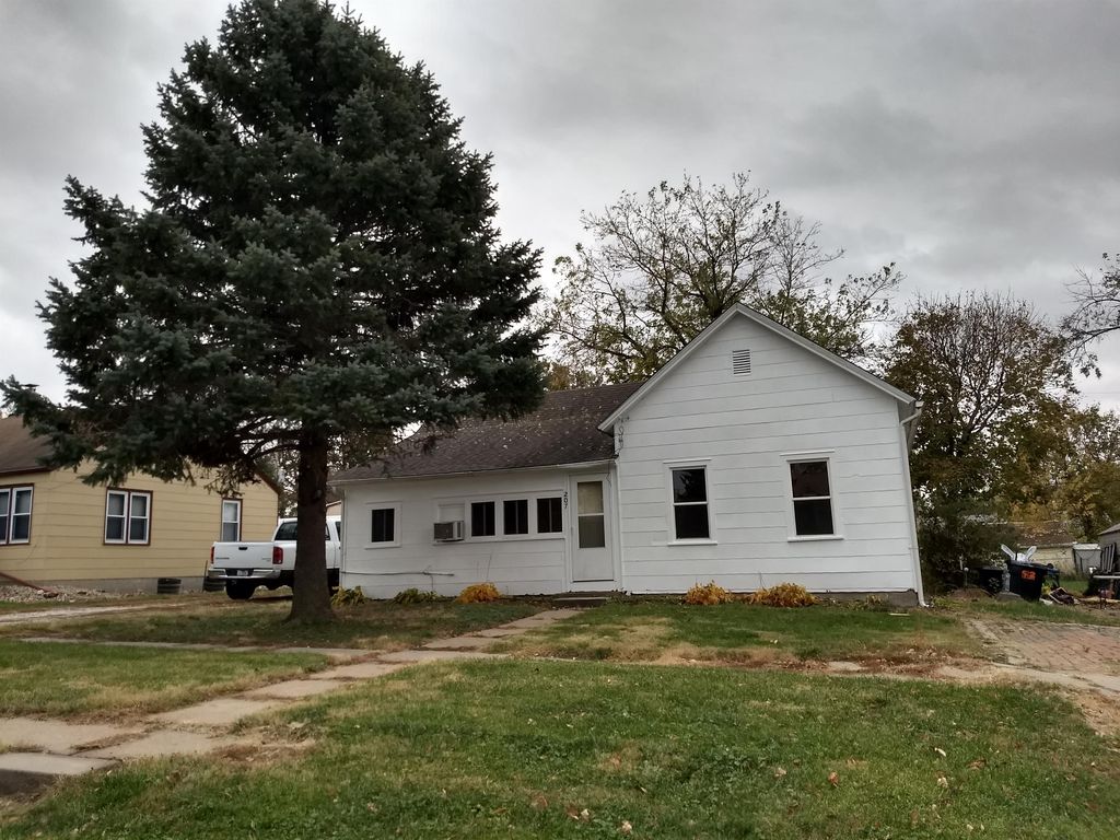 207 W Oak St, Cedar Bluffs, NE 68015 Trulia