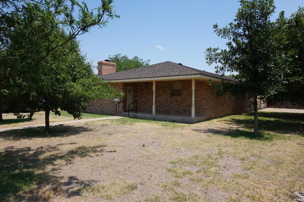 402 N Maxwell Ave, Tulia, TX 79088 Trulia