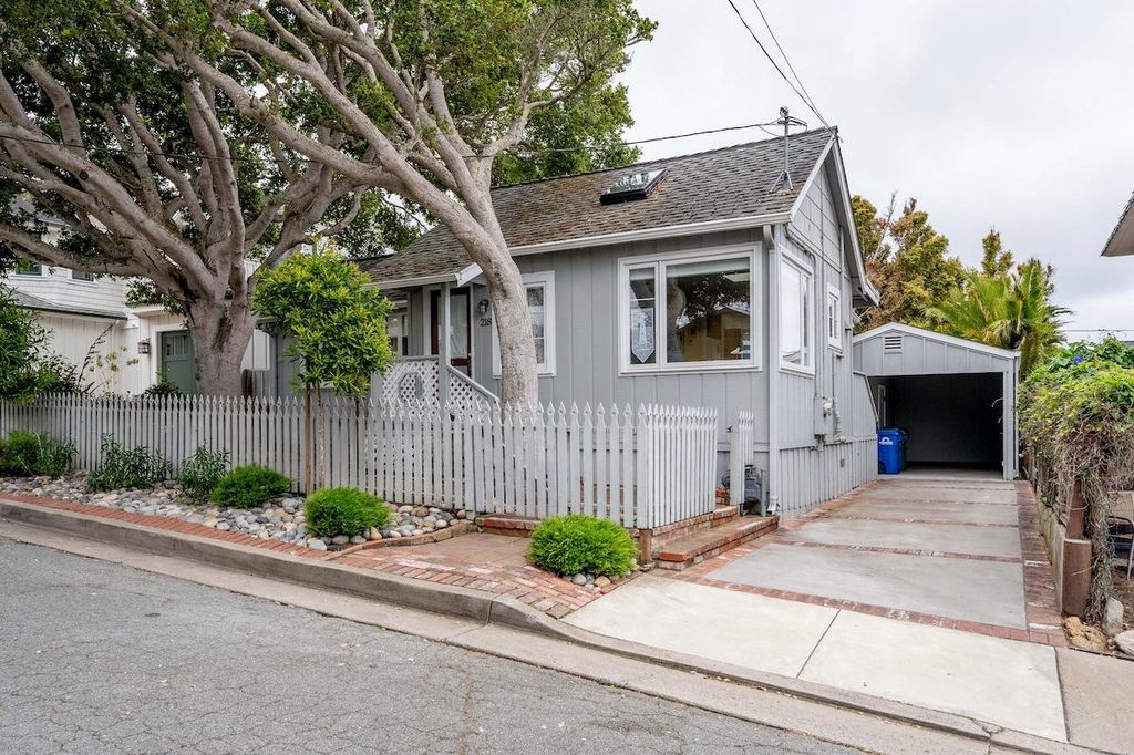 218 5th St, Pacific Grove, CA 93950 Trulia