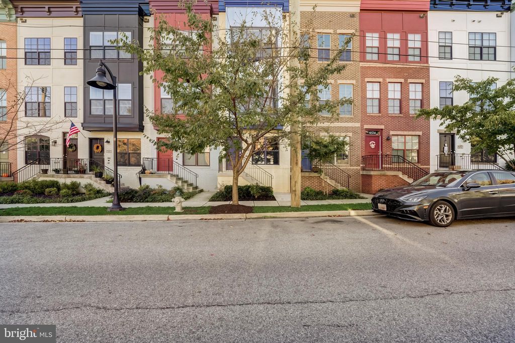 4535 Madison St, Riverdale, MD 20737