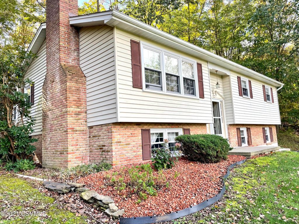 145 W 3rd Ave, Sunbury, PA 17801