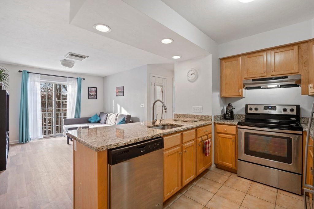 234 Water St #205, Wakefield, MA 01880