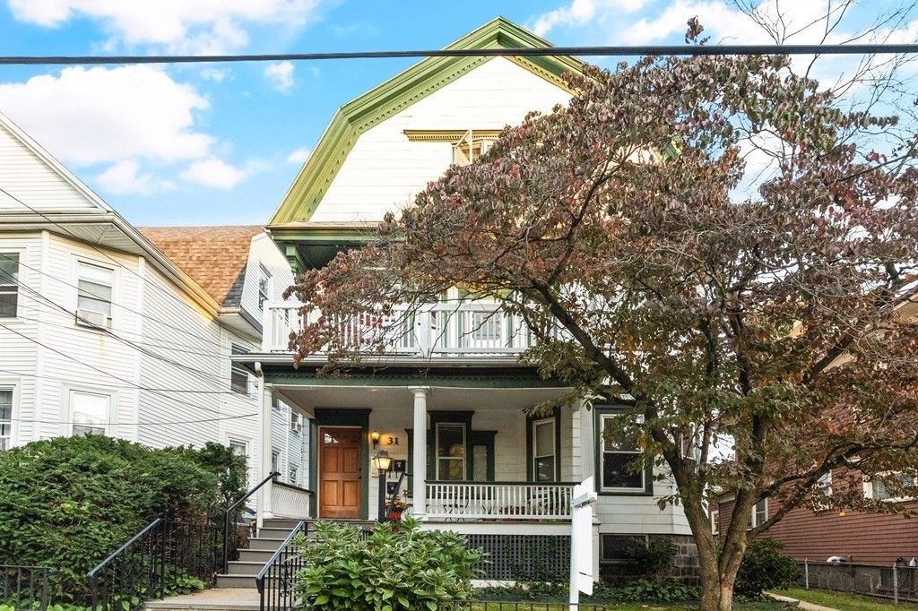 31 Adams St #2, Somerville, MA 02145