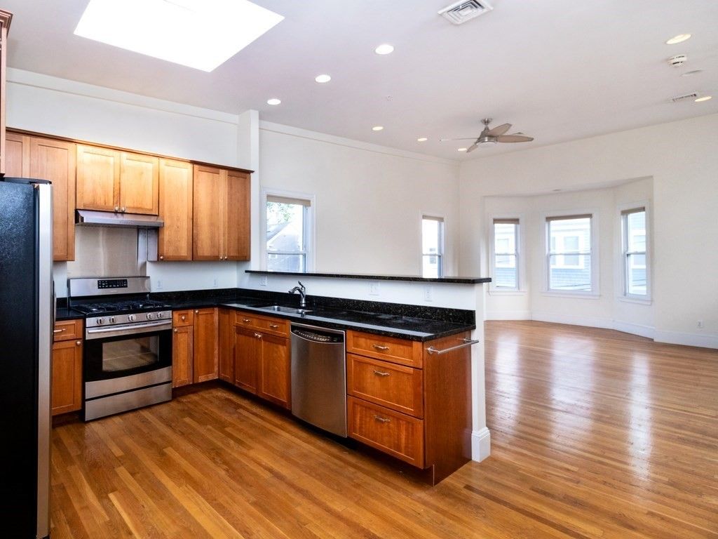 44 Prince St #44, Cambridge, MA 02139