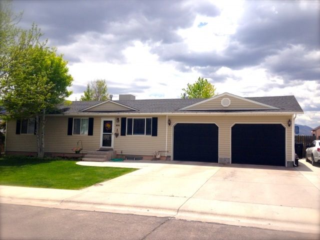 695 W 1050 S Richfield Ut 84701 Trulia 695 W 1050 S Richfield Ut 84701 Trulia, Garage Doors Only Richfield Utah