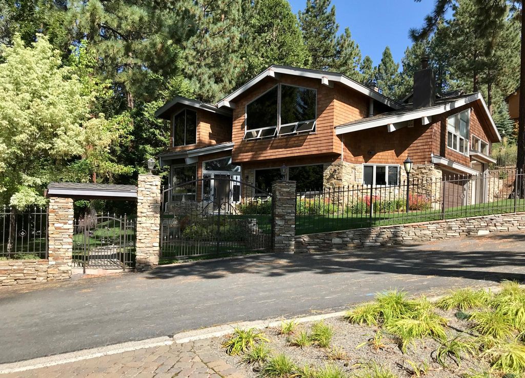 259 Eagle Ln, Glenbrook, NV 89413