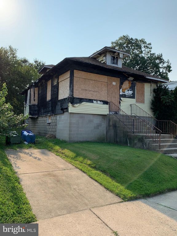 209 Barlow Ave, Cherry Hill, NJ 08002