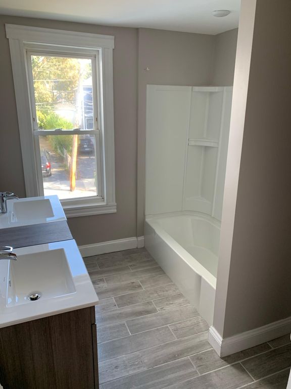 3 Fifield St, Watertown, MA 02472