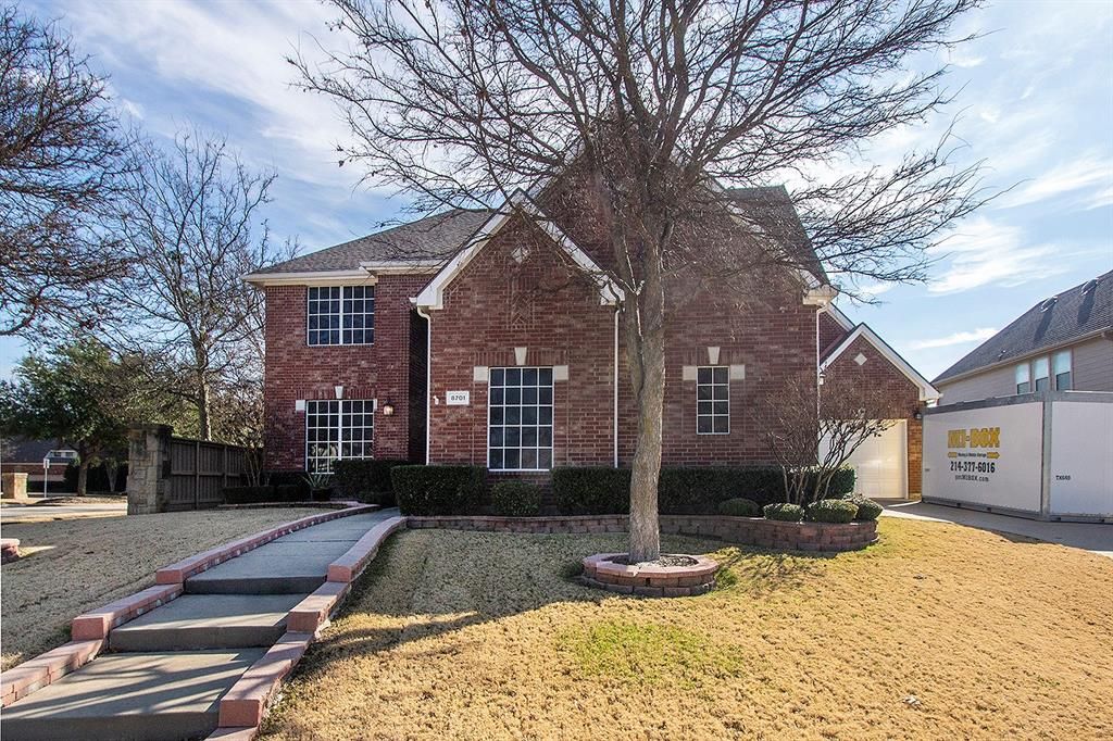 8701 Red Oaks Dr, Mckinney, TX 5 Bed, 4 Bath Single