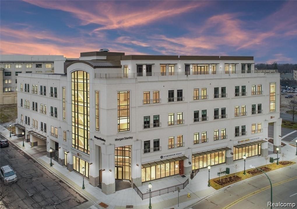 34901 Woodward Ave #2, Birmingham, MI 48009