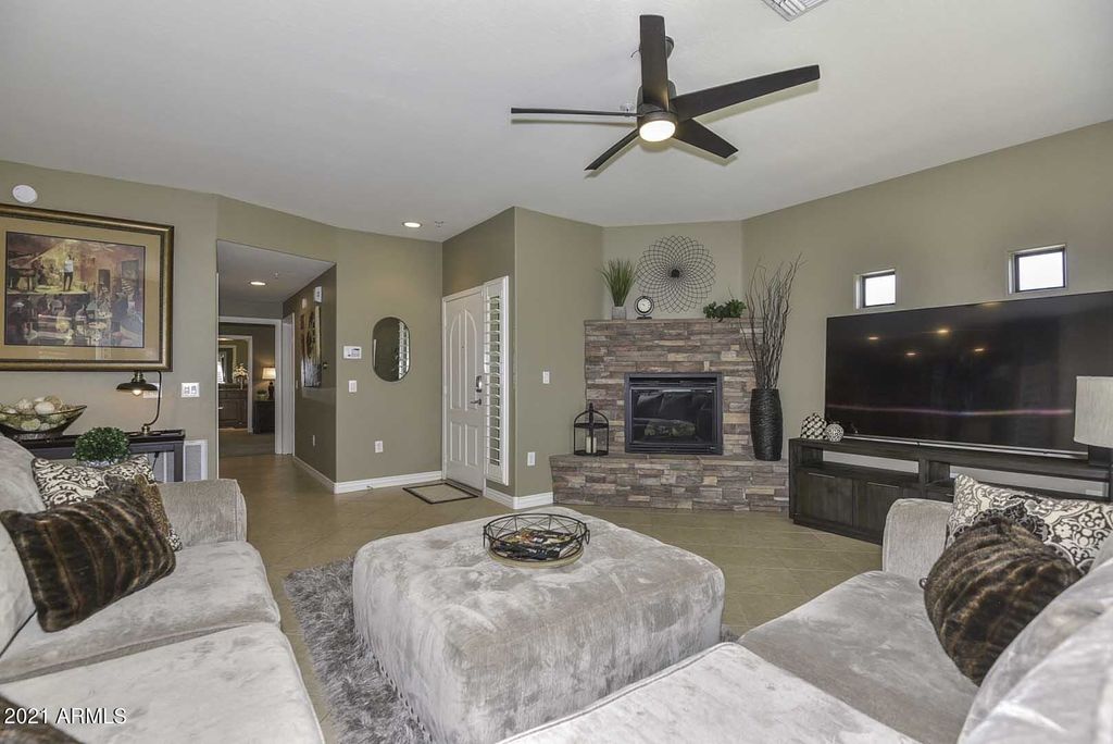 21320 N 56th St #2030, Phoenix, AZ 85054