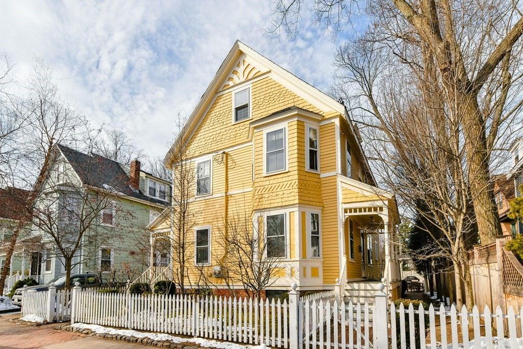 45 Creighton St #45, Cambridge, MA 02140