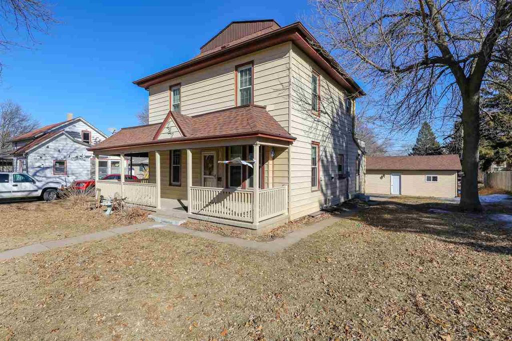 727 S 3rd St, Albion, NE 3 Bed, 2 Bath SingleFamily Home 29 Photos