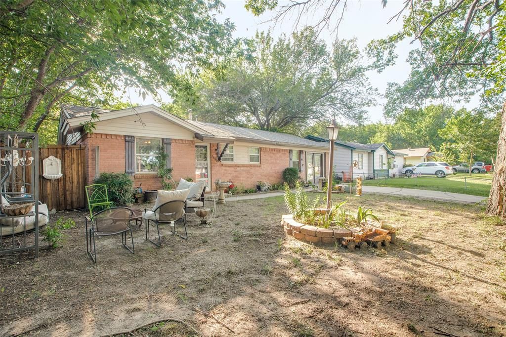 3809 Atlas Dr, Denton, TX 76209