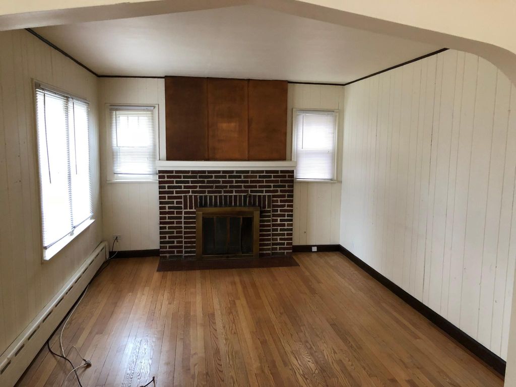 2575 Walters Ave, Northbrook, IL 60062