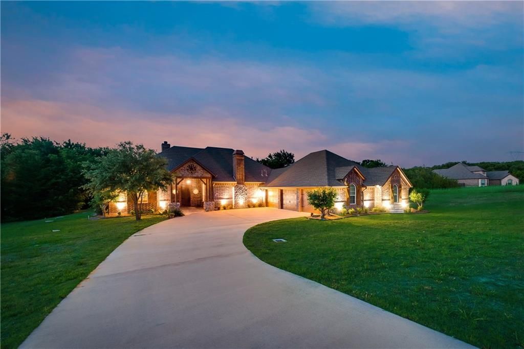 3024 Urban Way, Anna, TX 4 Bed, 4 Bath SingleFamily Home 36 Photos