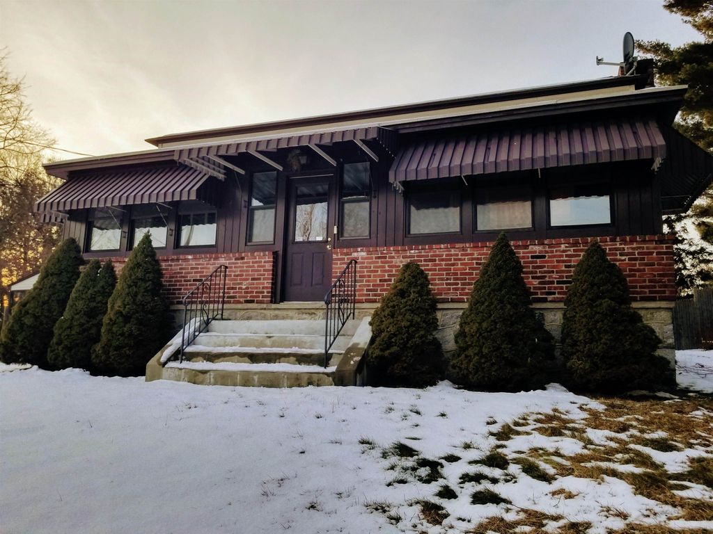 92 Hilton Street, Manchester, NH 03104