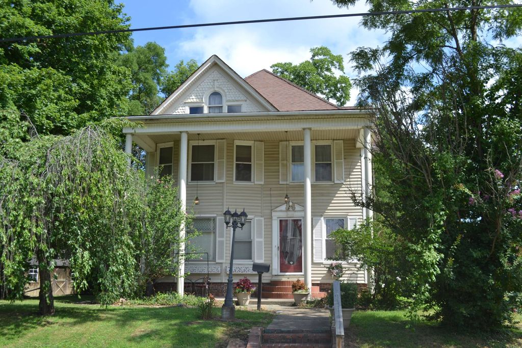 248 E Main St, Albion, IL 62806 Trulia