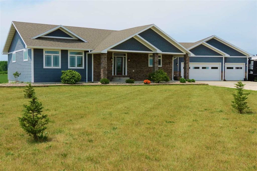 1905 Tyler Ave, Ocheyedan, IA 51354