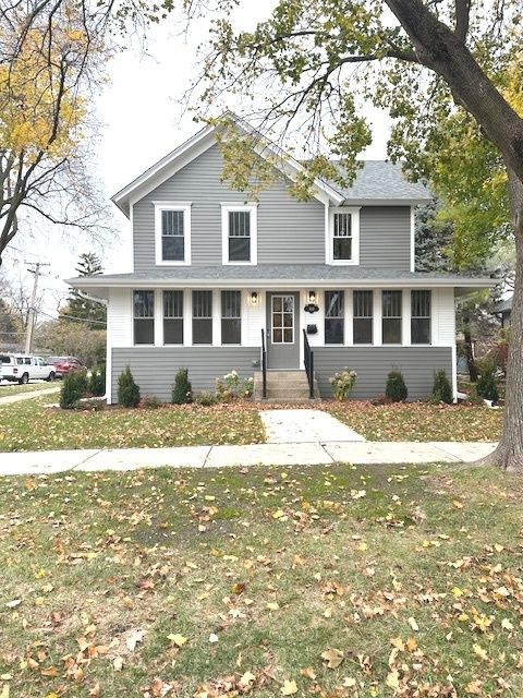 702 N  Dunton Ave, Arlington Heights, IL 60004