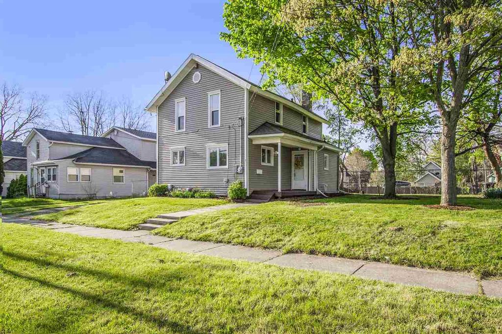 215 E Argyle St, Jackson, MI 49202