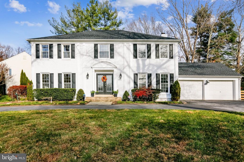 15201 Winstead Ln, Silver Spring, MD 20905