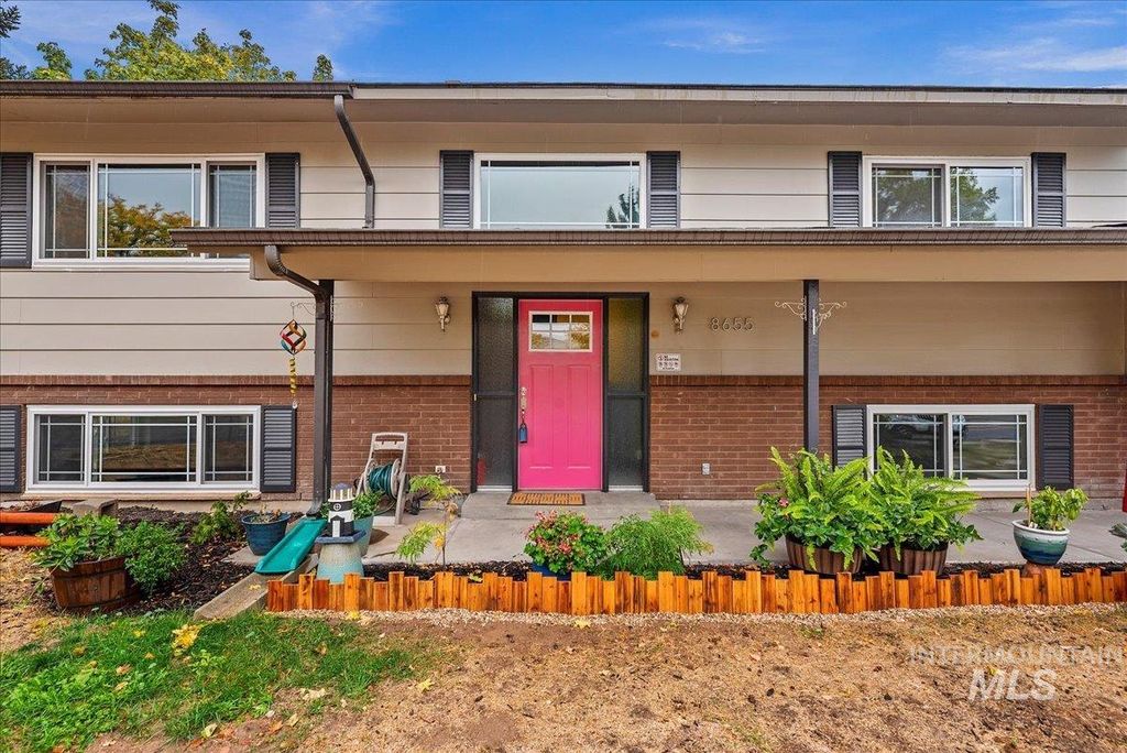 8655 W Goddard Rd, Boise, ID 83704