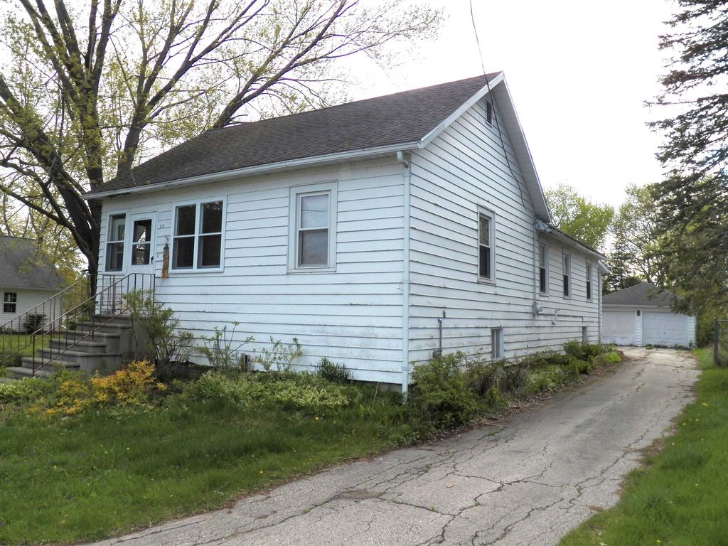 615 Michigan Ave, Oconto, WI 54153 MLS 50291442 Trulia