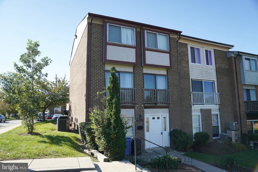 2388 Sun Valley Cir #2, Silver Spring, MD 20906