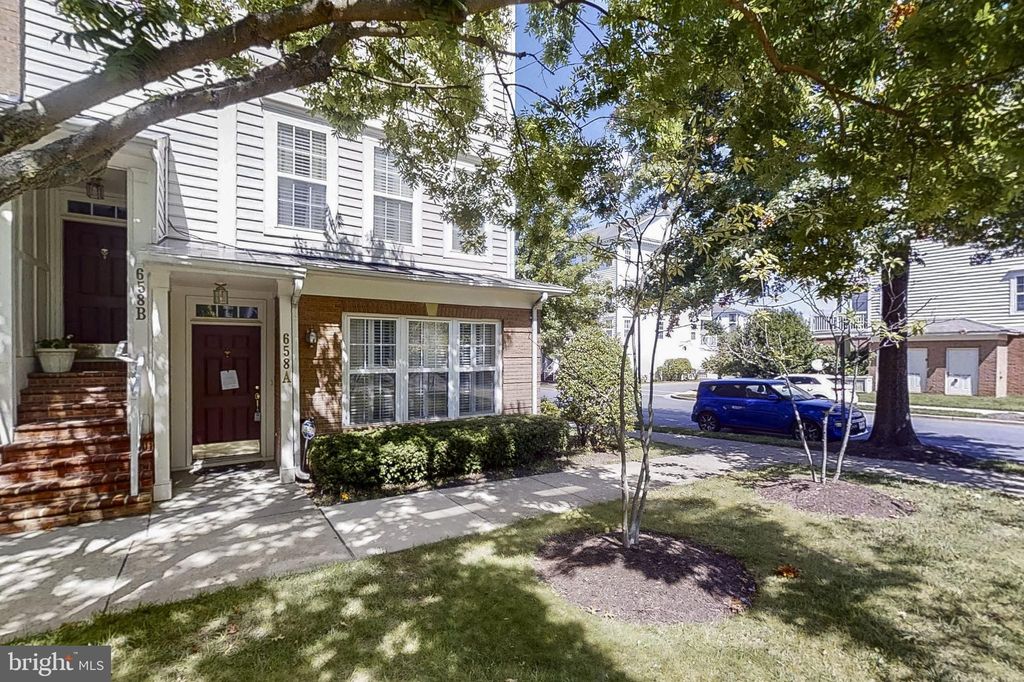 658 Main St #A, Gaithersburg, MD 20878