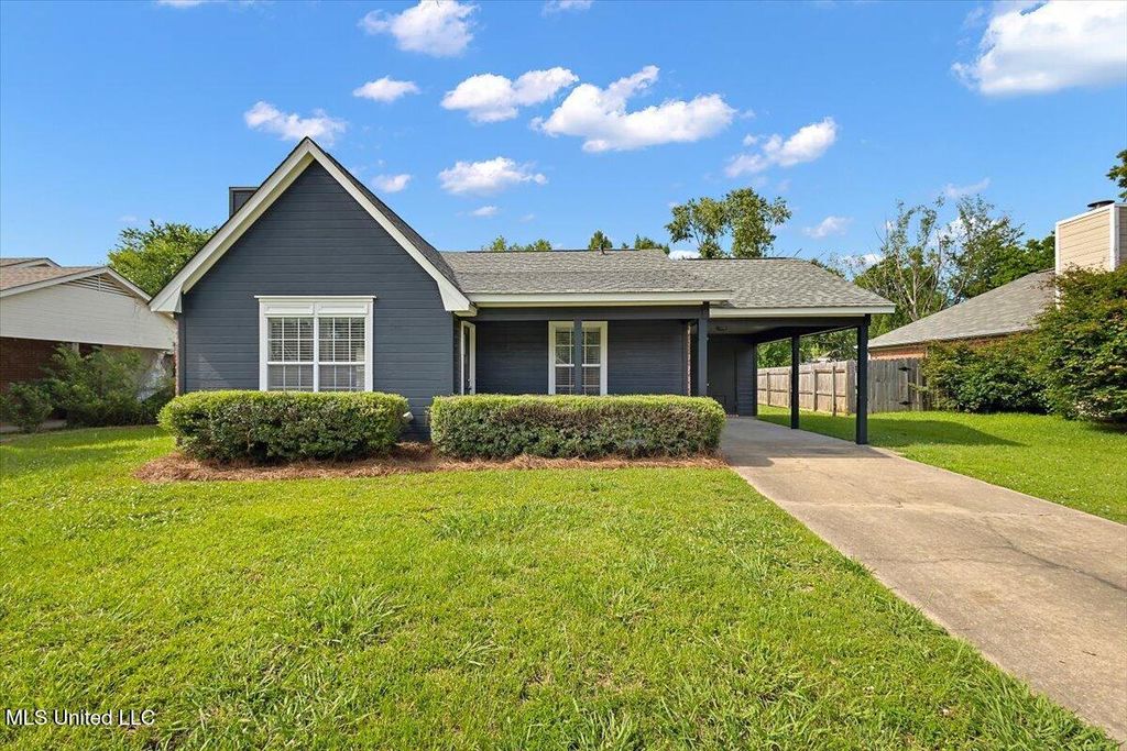 353 Evergreen Way, Brandon, MS 39047