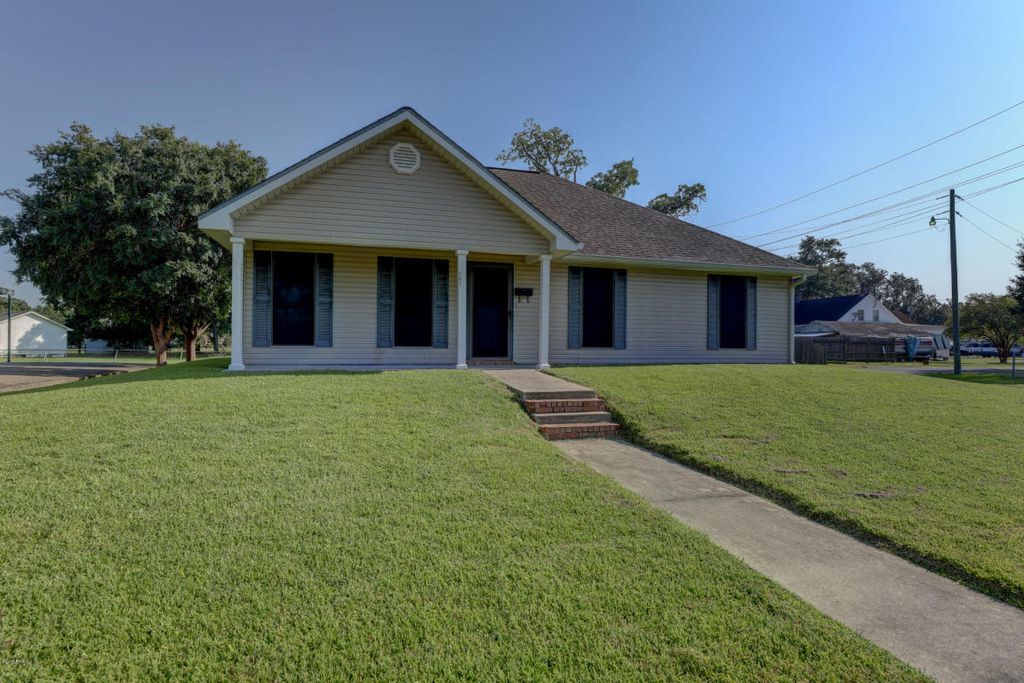 101 J A Sandoz St, Erath, LA 2 Bed, 2 Bath SingleFamily Home 26