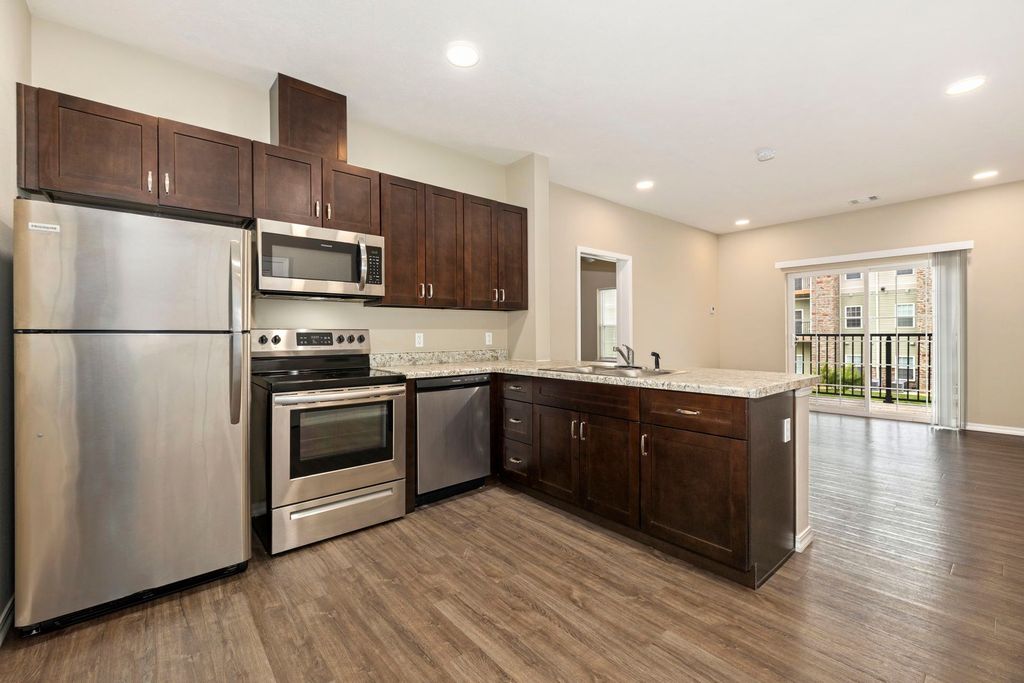 707 W  Center St #222, Rogersville, MO 65742