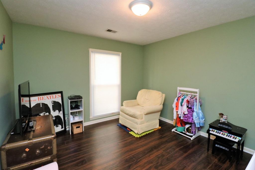 3444 Promenade Dr, Lexington, KY 3 Bed, 2 Bath Single