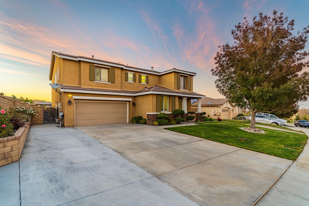 37115 The Grvs, Palmdale, CA 93551