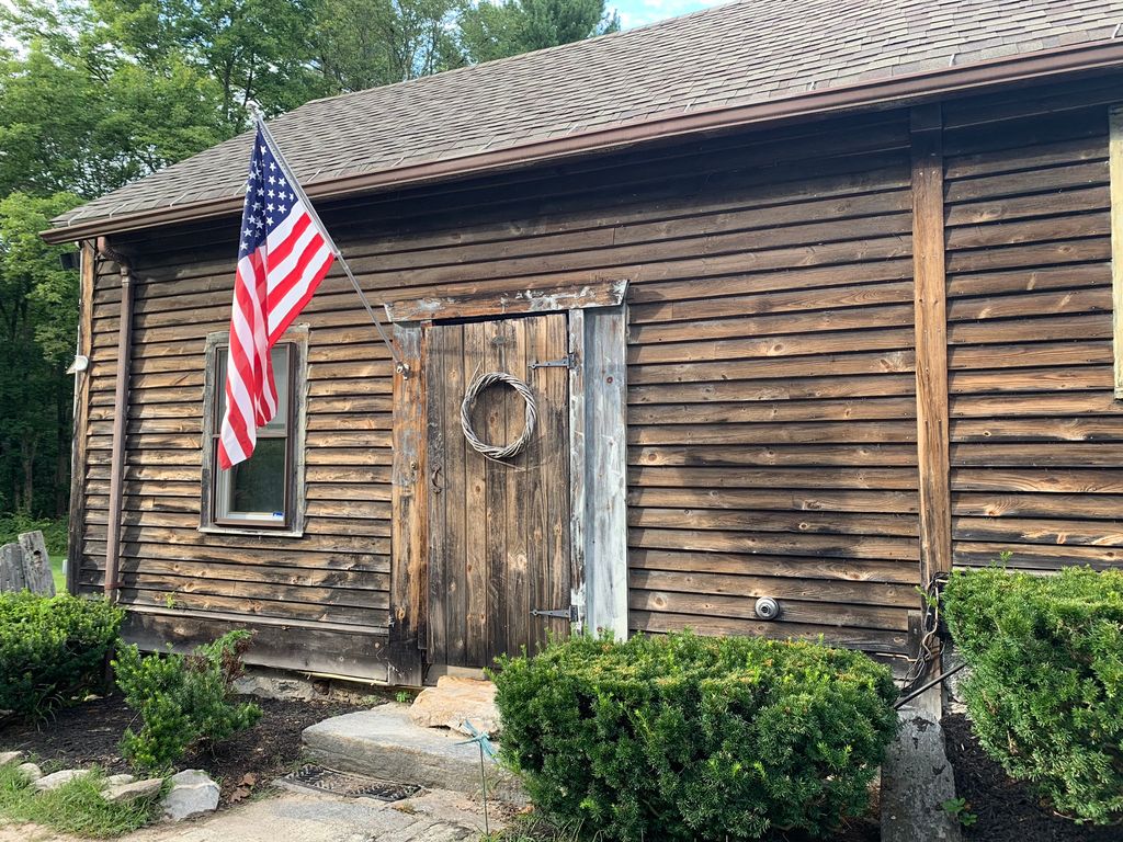 1677 Round Top Rd, Burrillville, RI 4 Bed, 2 Bath SingleFamily Home