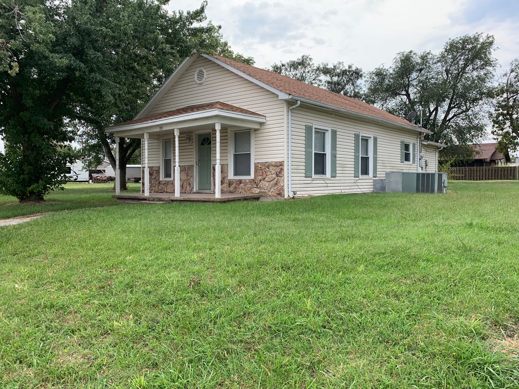 110 N 1st St, Canton, KS 67428 Trulia