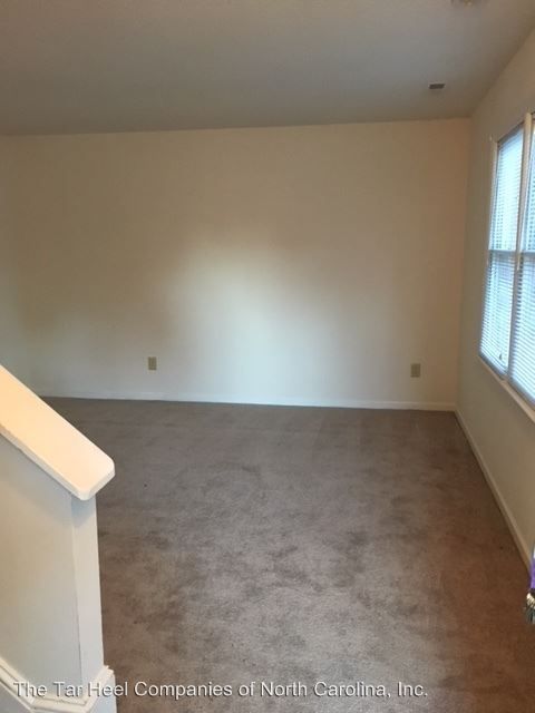 8715 Chapel Hill Rd, Cary, NC 27513