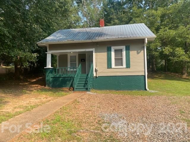 131 Wilson Dr, Forest City, NC 28043