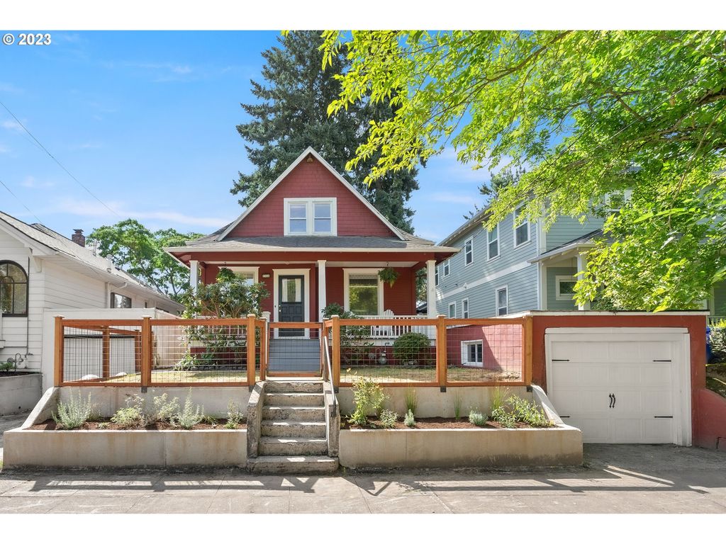 3504 SE Grant St, Portland, OR 97214 - See Est. Value, Schools &amp; More