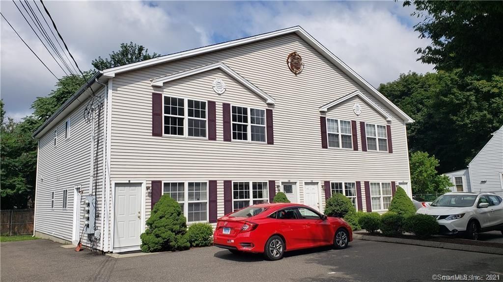 8 Berwyn St, Milford, CT 06461