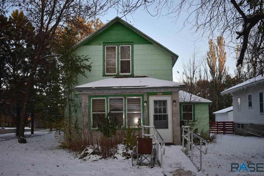 201 E 2nd St, Redfield, SD 57469 Trulia