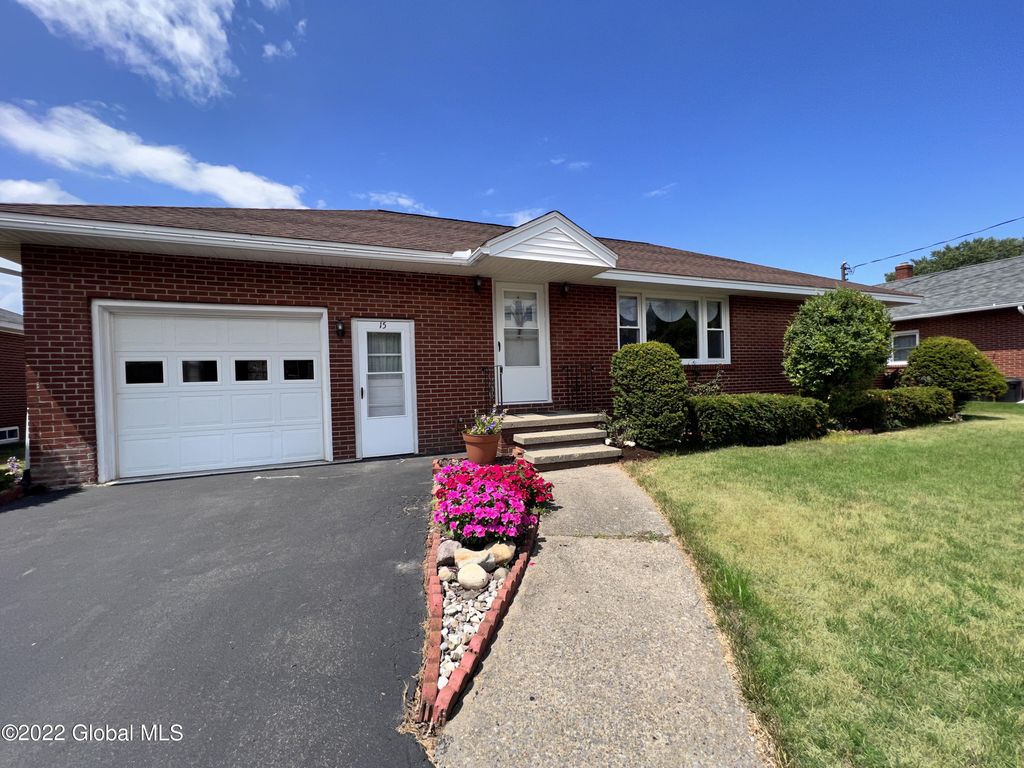 15 Iris Lane, Colonie, NY 12205 Trulia