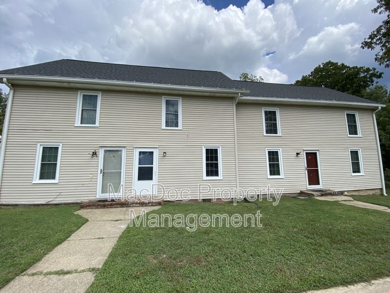 210 Milford St C, Bowling Green, VA 22427 Apartment for Sale
