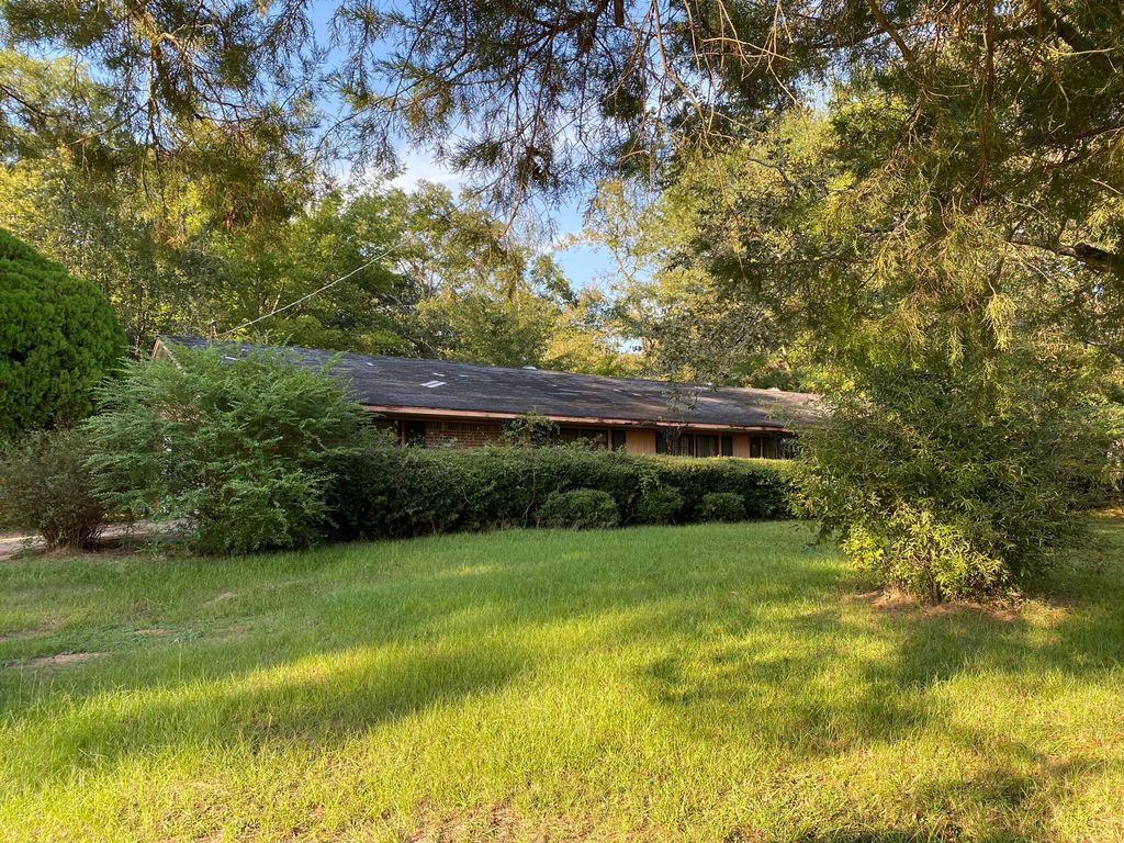 1873 W Church Hill Rd, West Point, MS 39773 MLS 232114 Trulia