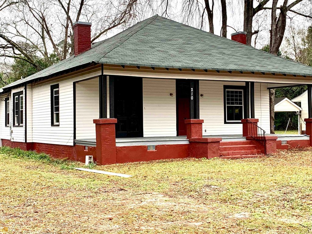 210 Ramsey St, Dublin, GA 31021