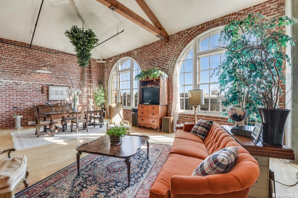 461 2nd St #C303, San Francisco, CA 94107