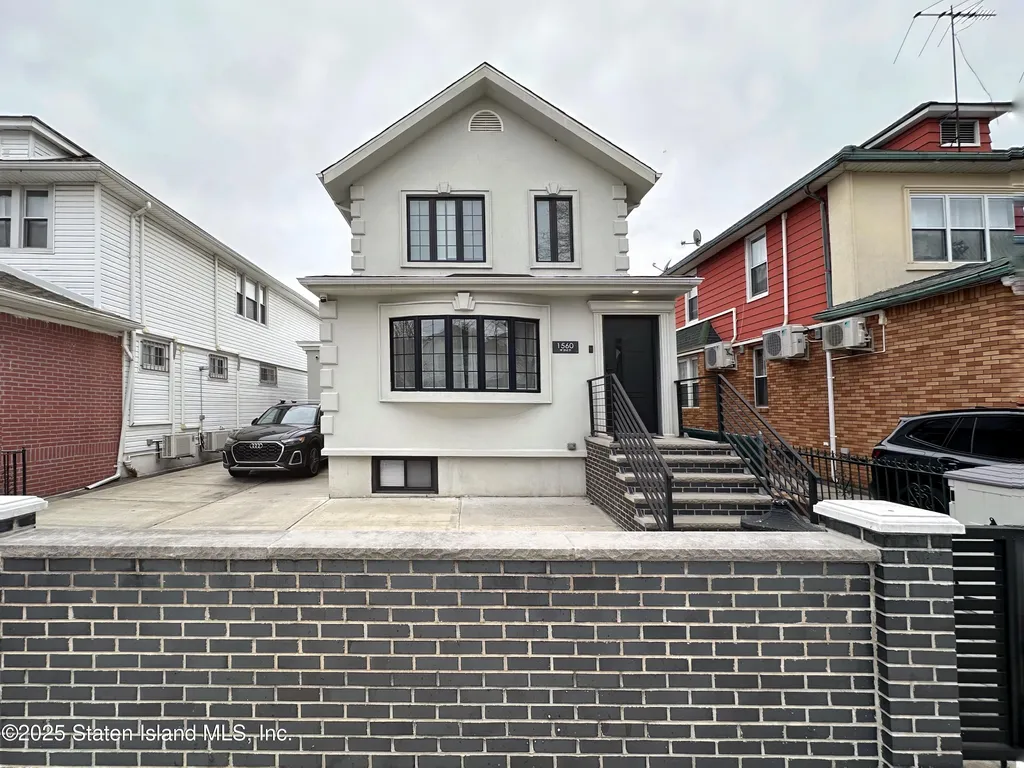 1560 W 2nd St, Brooklyn, NY 11204 - See Est. Value, Schools & More