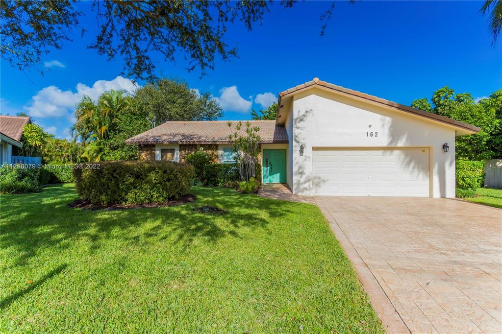 162 NW 98th Ln, Coral Springs, FL 33071